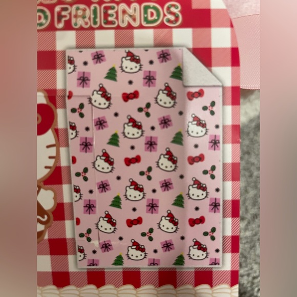 Sherpa Christmas hello kitty blanket - Picture 7 of 7